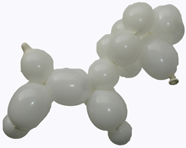 Valkea lammas / Vitt får / White lamb